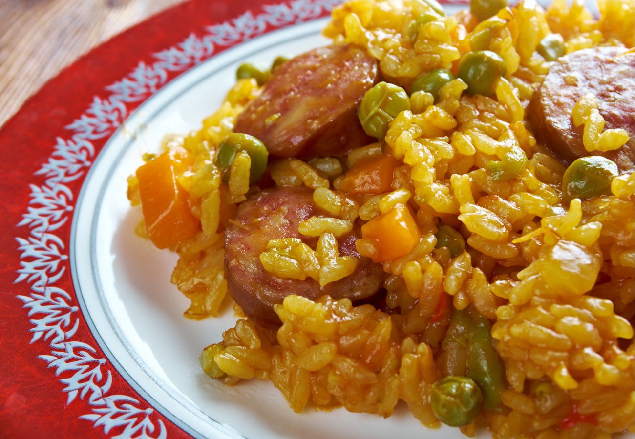 arroz con chorizo, the tasty traditional recipe that you cannot miss