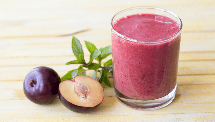 Plum smoothie