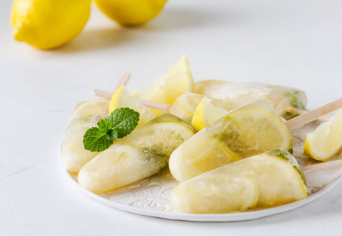 Homemade lemon and mint popsicles