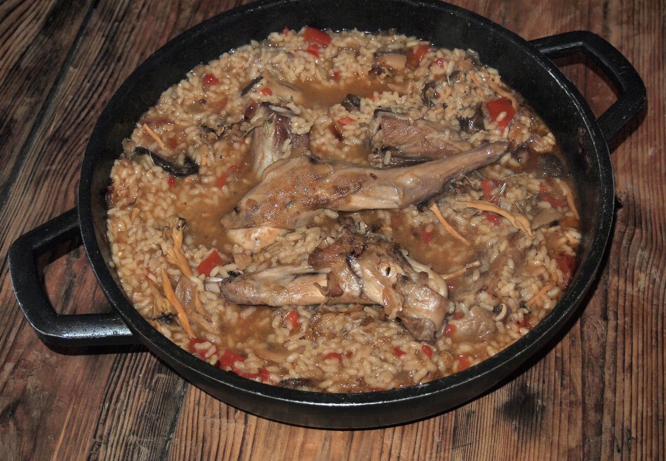 grandmother's brothy rice with rabbit, the traditional Spanish recipe