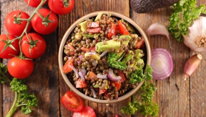 Lentil and rice salad with tuna